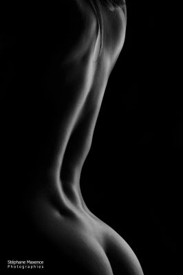 Back and light / Nude  Fotografie von Fotograf Stephane MAXENCE ★3 | STRKNG