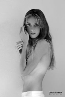 Summer Morning / Portrait  Fotografie von Fotograf Stephane MAXENCE ★3 | STRKNG