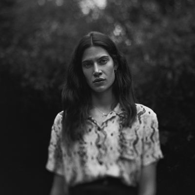 Joana / Portrait  photography by Photographer Julien Jegat ★23 | STRKNG