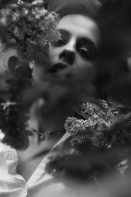 Nika / Black and White  photography by Photographer Erik Witsoe ★7 | STRKNG