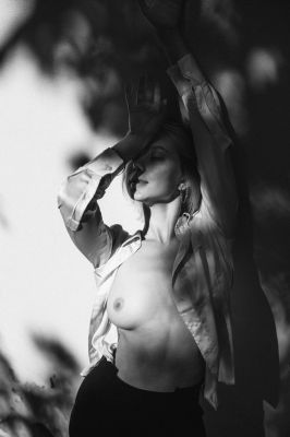 Shadow Play / Schwarz-weiss  Fotografie von Fotograf Erik Witsoe ★7 | STRKNG