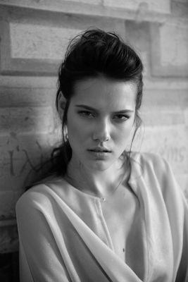 Csilla / Portrait  photography by Photographer carlo Magenis ★3 | STRKNG