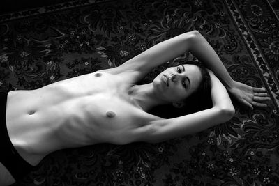 Erin / Nude  Fotografie von Fotograf Roland Mühler ★27 | STRKNG