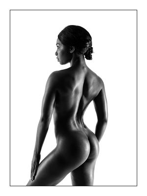 Faith / Nude  photography by Photographer Thomas Schröer ★1 | STRKNG