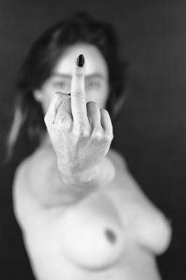 No comment / Nude  photography by Photographer Simon Dias | STRKNG