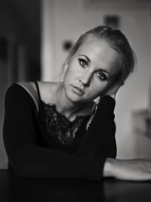 Katja / Portrait  Fotografie von Fotograf Dirk Habben | STRKNG