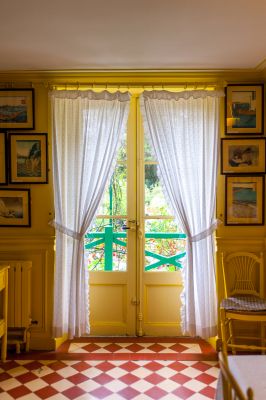 Maison Claude Monet, Giverny, France / Interior  photography by Photographer Flavio Massari | STRKNG