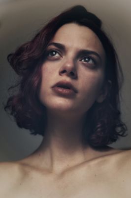 Elaine / Portrait  photography by Photographer Luminea ★6 | STRKNG