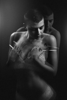 Two Face II / Black and White  photography by Photographer Alexander Matthes | STRKNG