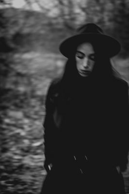 Stille / Portrait  Fotografie von Fotograf Lutz Zipser - 27eins ★2 | STRKNG