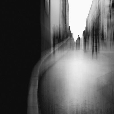 In-between / Black and White  photography by Photographer Marko Polonio ★3 | STRKNG