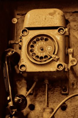 the call / Lost places  Fotografie von Fotograf Bernd Pfeifer | STRKNG