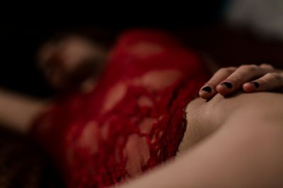red / Nude  Fotografie von Fotograf Timm Ziegenthaler ★1 | STRKNG
