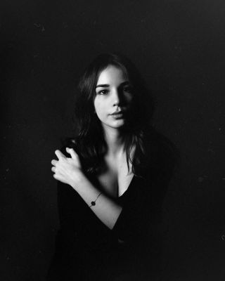 Talessia / Portrait  Fotografie von Fotograf Erik Gross ★18 | STRKNG