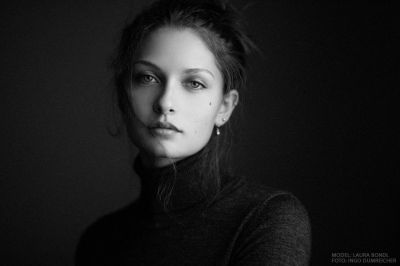 Pure Faces - Laura / Portrait  Fotografie von Fotograf Ingo Dumreicher Fotografie ★1 | STRKNG