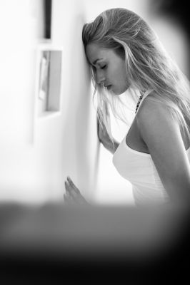 Emilia / People  photography by Photographer Martin Ziaja Photography | STRKNG