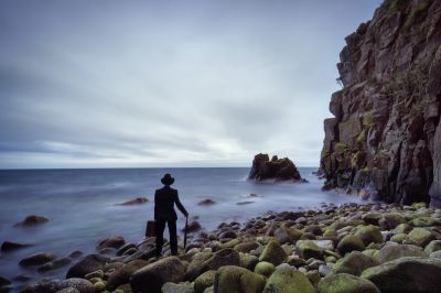 Staring at the Sea / Konzeptionell  Fotografie von Fotograf Ralph Gräf ★5 | STRKNG