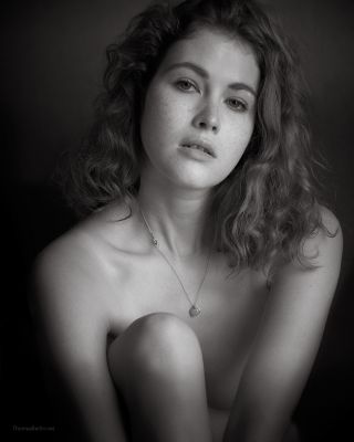 Nude Portrait / Nude  Fotografie von Fotograf Thomas Berlin ★33 | STRKNG