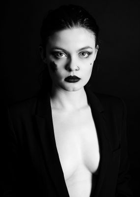 Georgia / Black and White  photography by Photographer Ed Aldridge ★3 | STRKNG