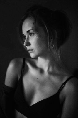 Mika / Portrait  photography by Photographer Dirk Rohra ★24 | STRKNG