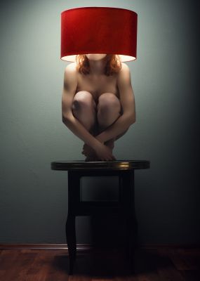 Lampenschirm / Fine Art  Fotografie von Fotograf Der Niederauer ★3 | STRKNG