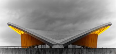 Schwangere Auster / Architektur  Fotografie von Fotograf Jonas Rediske | STRKNG