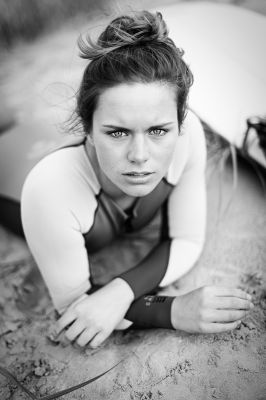 Tinka / Portrait  Fotografie von Fotograf Erik Schlicksbier ★3 | STRKNG