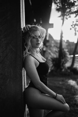 Kaddy Rocks / Portrait  photography by Photographer Schlerege-Fotografie ★1 | STRKNG