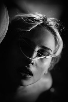 Eros / Portrait  photography by Photographer Mike Stacey ★9 | STRKNG