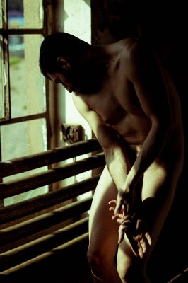 Sheltered / Nude  Fotografie von Fotograf Christian A. Friedrich ★2 | STRKNG
