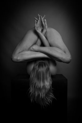 Lotus / Nude  Fotografie von Fotograf Eldehen ★4 | STRKNG