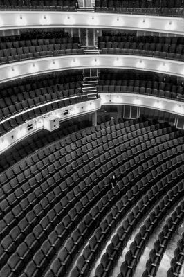 Oper / Menschen  Fotografie von Fotograf Gernot Schwarz ★9 | STRKNG