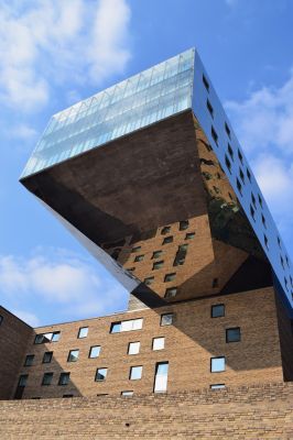 Berlin, Ost Hafen / Architektur  Fotografie von Fotograf Pots Pix | STRKNG