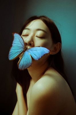 Self-portrait / Portrait  photography by Photographer Yeh Shu Yu ★6 | STRKNG