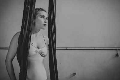 Eva / Schwarz-weiss  Fotografie von Fotografin Ana Zanoletty | STRKNG