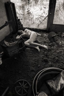 tired... / Nude  Fotografie von Fotograf Ulisses ★3 | STRKNG