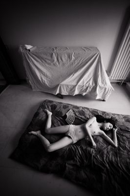 Dolores in a cold place / Nude  photography by Photographer Alfonso De Castro ★2 | STRKNG
