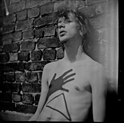 Triangle / Portrait  Fotografie von Fotograf Andy Go ★6 | STRKNG