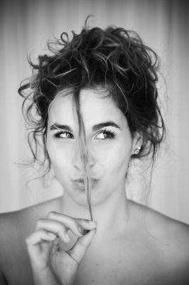 Curly S. / Portrait  photography by Photographer Sebastian Johann to Berens | STRKNG