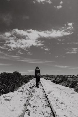 Barril / Schwarz-weiss  Fotografie von Model Caro ★29 | STRKNG