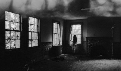 Always looking out the window, never truly knowing what your'e missing on the inside... / Lost places  Fotografie von Fotograf A. Different-Breed ★6 | STRKNG