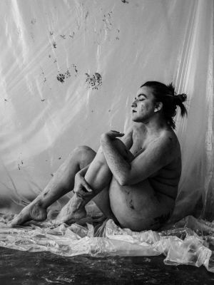 Feel / Schwarz-weiss  Fotografie von Fotografin Raquel Simba ★4 | STRKNG