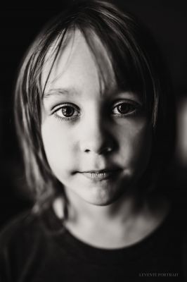 Levente Portrait Photography Berlin / Portrait  photography by Photographer Levente Kovacs ★1 | STRKNG