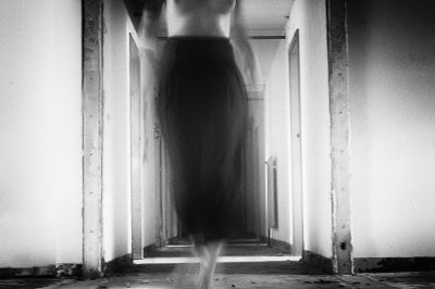 Self-blurred / Nude  Fotografie von Model Mya_b_ ★11 | STRKNG