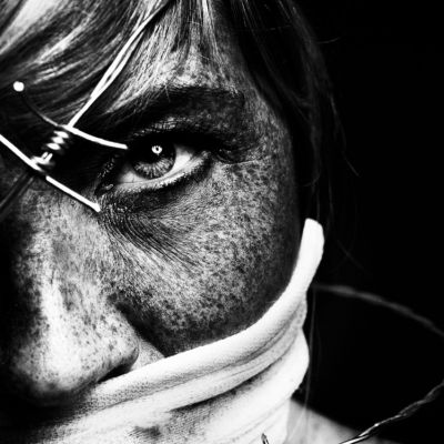 wire / Schwarz-weiss  Fotografie von Fotograf Thomas | STRKNG