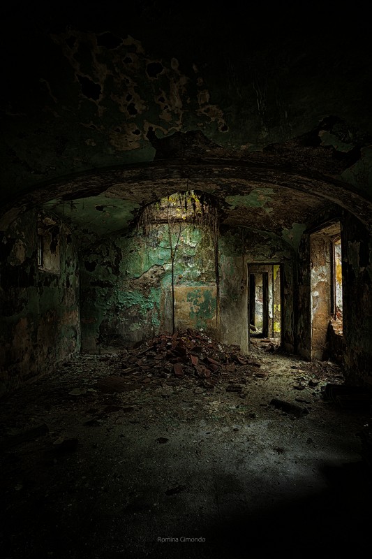 Overture - &copy; Romina Gimondo | Abandoned places