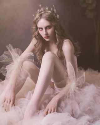 Bride / Portrait  photography by Model May ★5 | STRKNG
