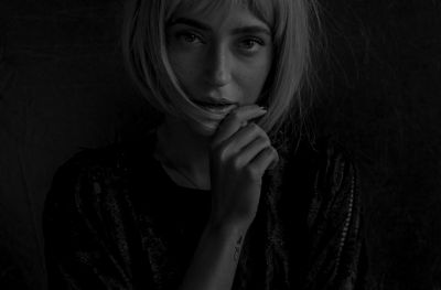 Lady of hearts / Portrait  Fotografie von Fotografin grzeswin | STRKNG