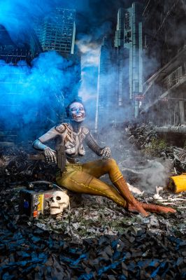 Joyful Decimation / Konzeptionell  Fotografie von Fotograf Curtis Joe Walker ★1 | STRKNG