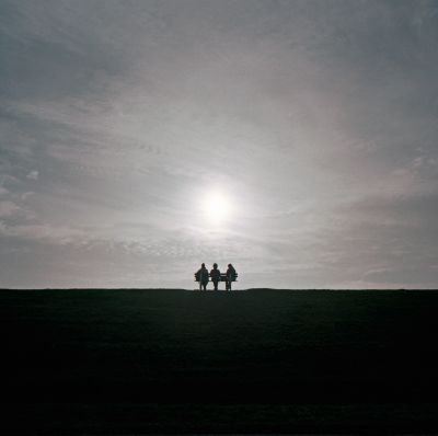 Auf der Bank / Menschen  Fotografie von Fotograf Wendelin Kipping ★3 | STRKNG